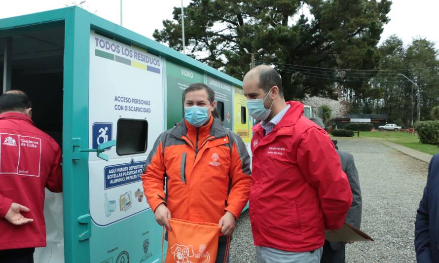 Municipalidad de Valdivia inauguró puntos de reciclaje móviles y trabaja en estrategia educativa para la comunidad