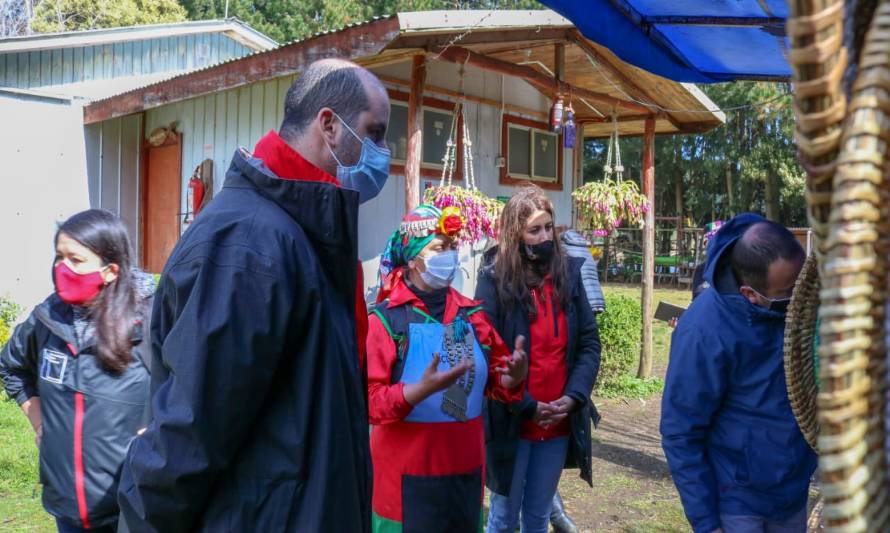 Subsecretario del Medio Ambiente visitó humedal del Río Queule