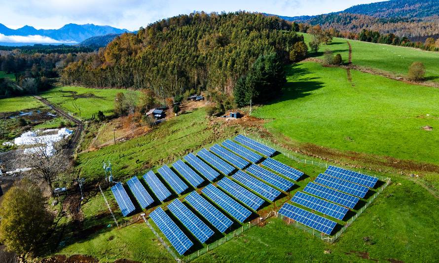 En Panguipulli inauguran el complejo fotovoltaico más grande del sur de Chile
