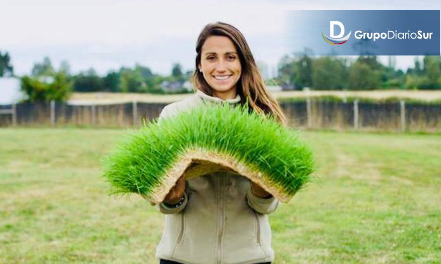 Emprendedora de Puerto Varas gana premio nacional con jugo de pasto de trigo