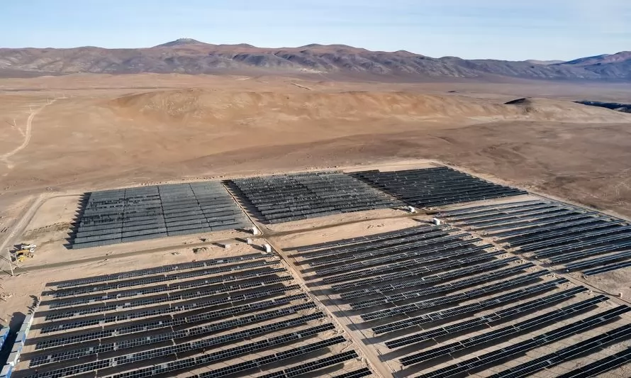 Inauguran la mayor planta de energía solar en Chile que abastecerá un observatorio en Antofagasta
