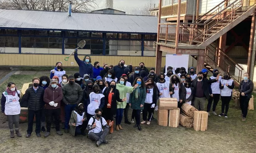 Estudiantes coyhaiquinos participan de su primer voluntariado