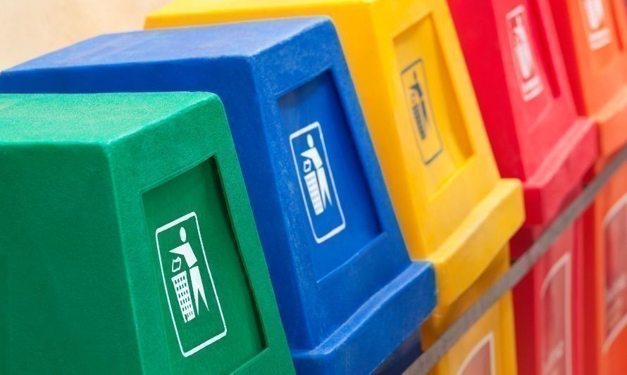 Estudio revela que sólo la mitad de los residentes utilizan los puntos de reciclaje de sus edificios