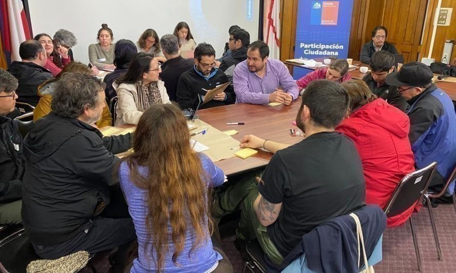 Con gran participación se desarrolló diálogo para modificar "Ley bases generales del medio ambiente"