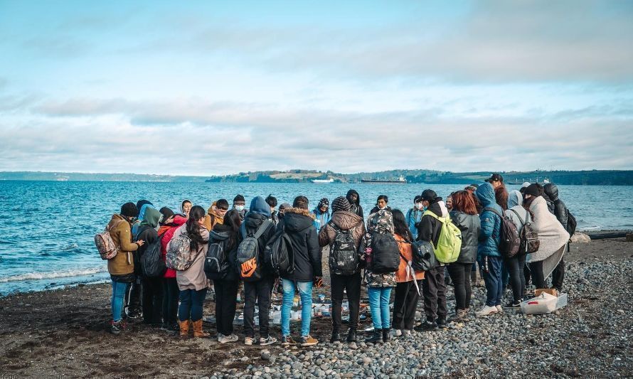 Oceanósfera: promoción de la educación ambiental por un océano vivo y la conservación de los bosques de algas