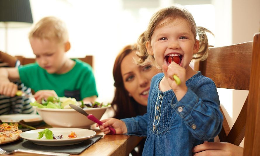 Estudio revela que padres quieren probar dietas vegetarianas o flexitarianas en sus hijos